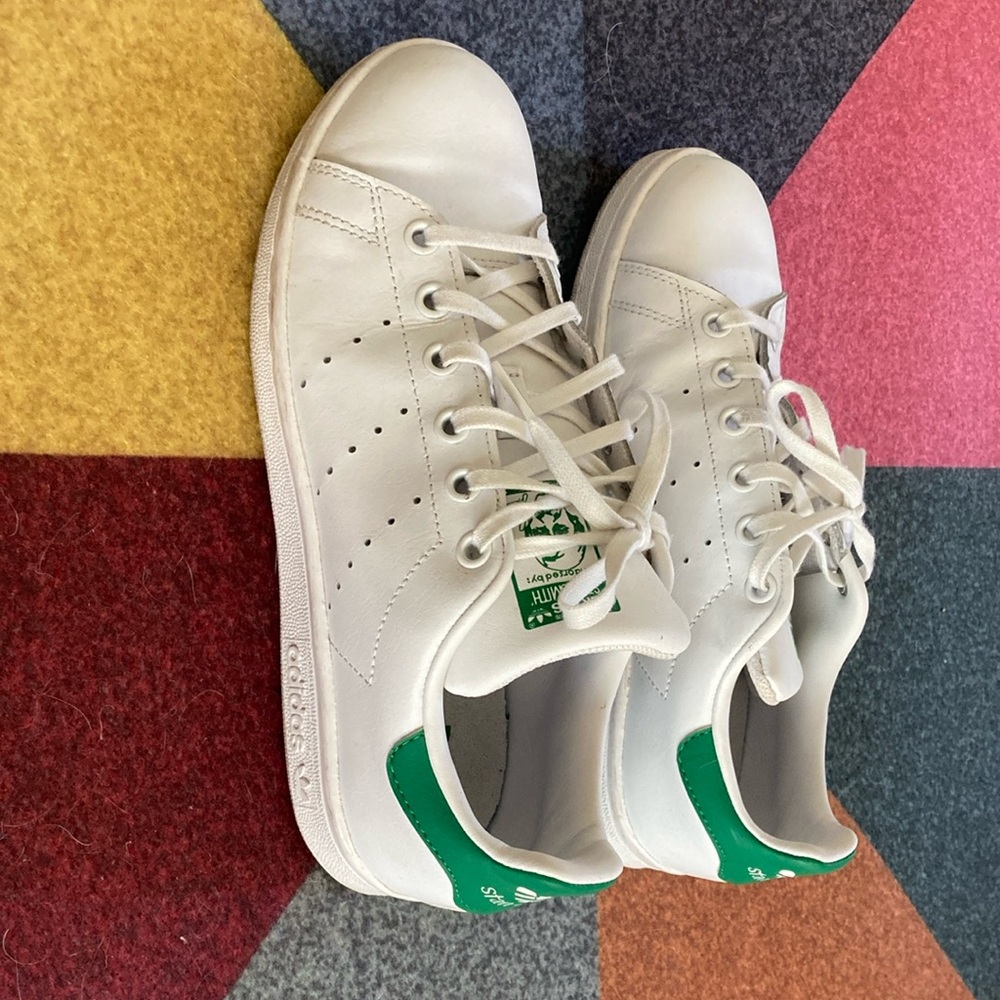 Adidas Stan Smith fits size 6.5 women or size 7 if you wear thin socks